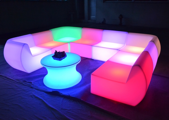 Секционный LED диван Section